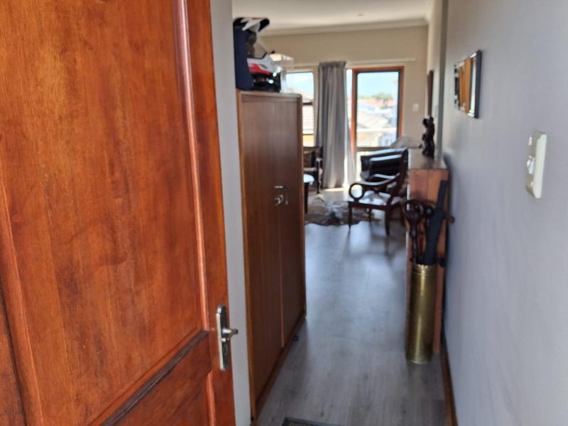 2 Bedroom Property for Sale in George Central Western Cape